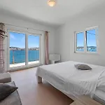 Pet Friendly In With Wifi Brodarica (Sibenik-Knin)
