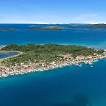 Pet Friendly In With Wifi * Brodarica (Sibenik-Knin)