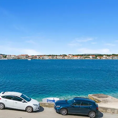 1 Bedroom Lovely In *