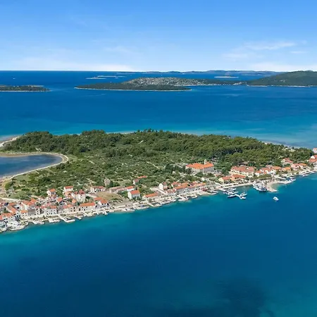 Pet Friendly In With Wifi * Brodarica (Sibenik-Knin)