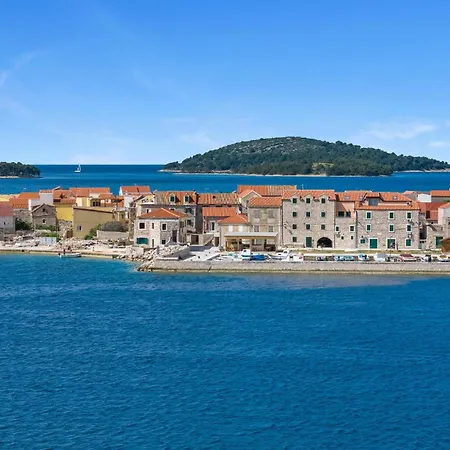 Pet Friendly In With Wifi Brodarica (Sibenik-Knin)