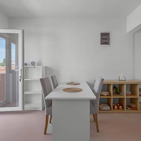 1 Bedroom Lovely In Brodarica (Sibenik-Knin)