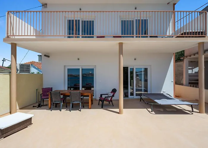 1 Bedroom Lovely In Apartament