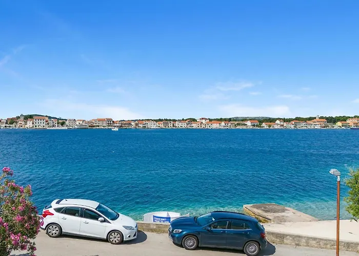 1 Bedroom Lovely In *