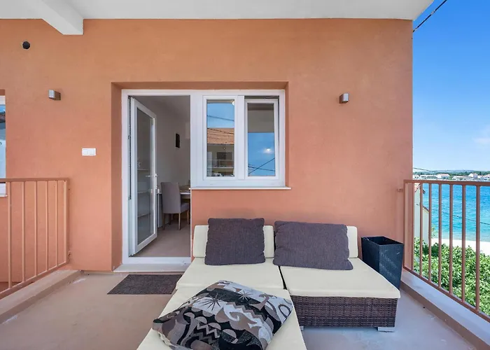 Appartement 1 Bedroom Lovely In Brodarica (Sibenik-Knin)